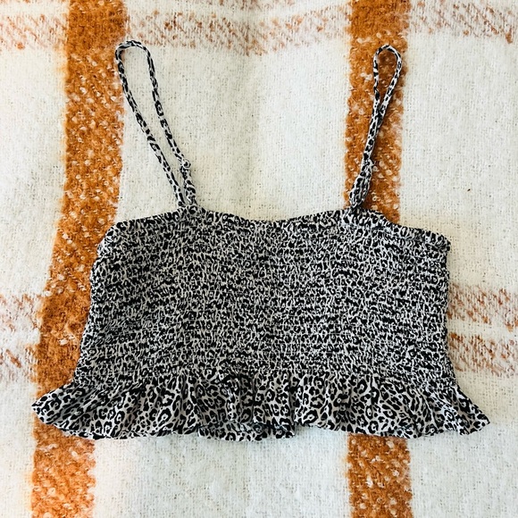 AE Leopard Ruffle Crop Tank - Picture 2 of 3